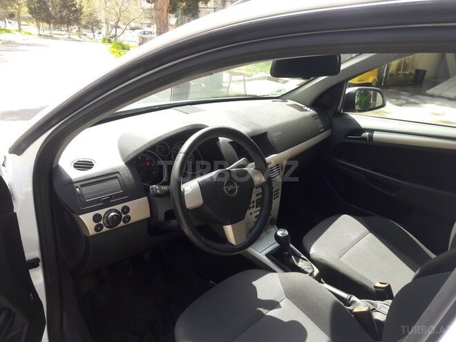 Opel Astra 2008, 143,800 km - 1.3 l - Bakı