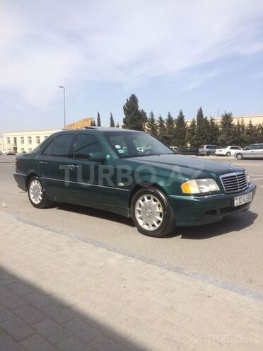 Mercedes C 240 1999, 280,000 km - 2.4 l - Bakı