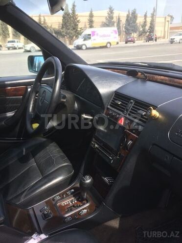 Mercedes C 240 1999, 280,000 km - 2.4 l - Bakı