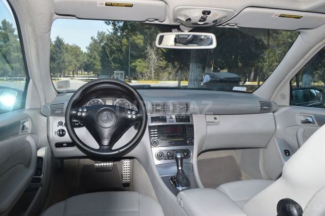 Mercedes C 230 2006, 101,000 km - 2.5 l - Bakı