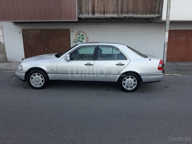 Mercedes C 230 1997, 265,000 km - 2.3 л - Bakı