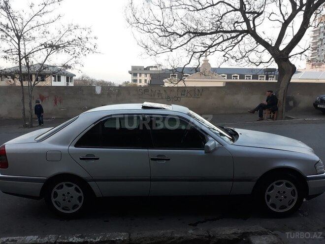 Mercedes C 230 1997, 265,000 km - 2.3 л - Bakı