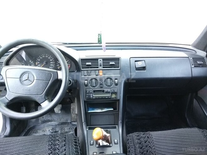 Mercedes C 180 1993, 256,259 km - 1.8 л - Göyçay