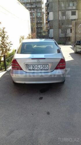 Mercedes C 240 2000, 239,000 km - 2.6 l - Bakı
