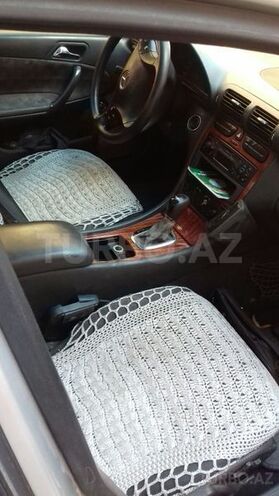 Mercedes C 240 2000, 239,000 km - 2.6 l - Bakı