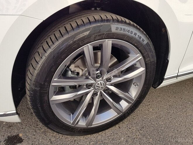 Volkswagen Passat 2017, 9,500 km - 1.8 л - Bakı