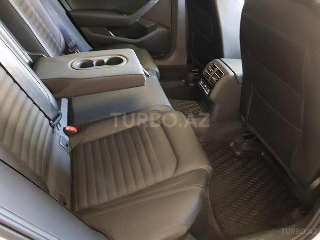 Volkswagen Passat 2017, 9,500 km - 1.8 л - Bakı