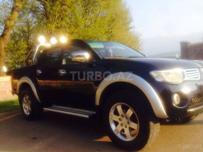 Mitsubishi L200 2008, 220,000 km - 2.5 l - Bakı