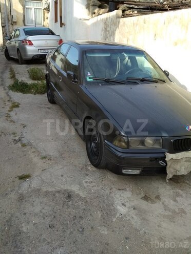 BMW 318 1993, 270,000 km - 1.8 l - Bakı