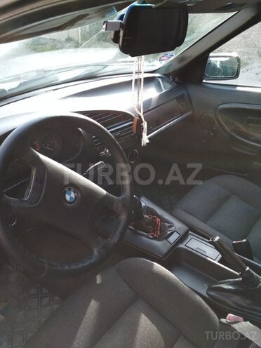 BMW 318 1993, 270,000 km - 1.8 l - Bakı