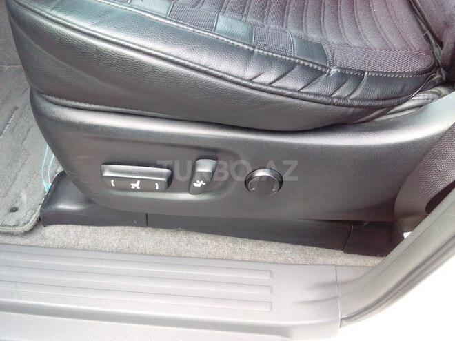 Toyota Prado 2012, 143,000 km - 4.0 l - Bakı