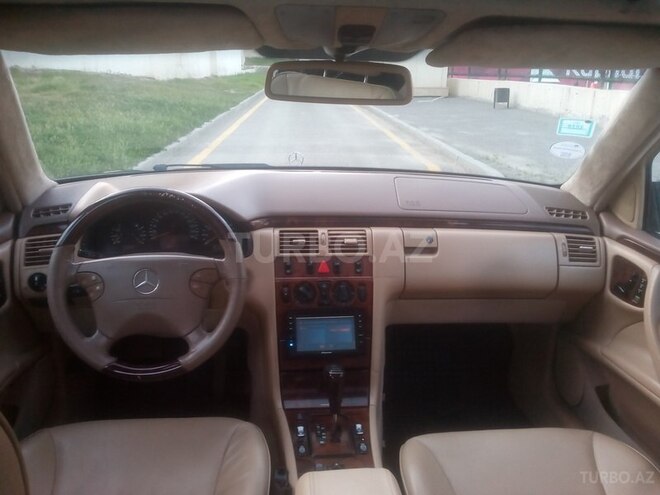 Mercedes E 240 2000, 210,000 km - 2.4 l - Sumqayıt