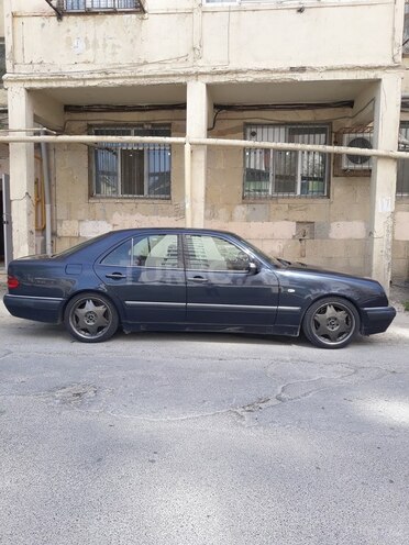 Mercedes E 280 1997, 350,000 km - 2.8 л - Bakı