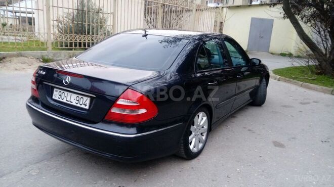 Mercedes E 320 2004, 245,000 km - 3.2 л - Bakı