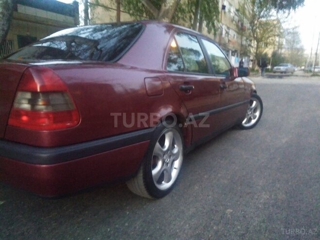 Mercedes C 180 1995, 261,000 km - 1.8 l - Şirvan