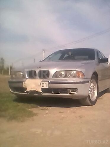 BMW 528 1996, 270,000 km - 2.8 l - Yevlax