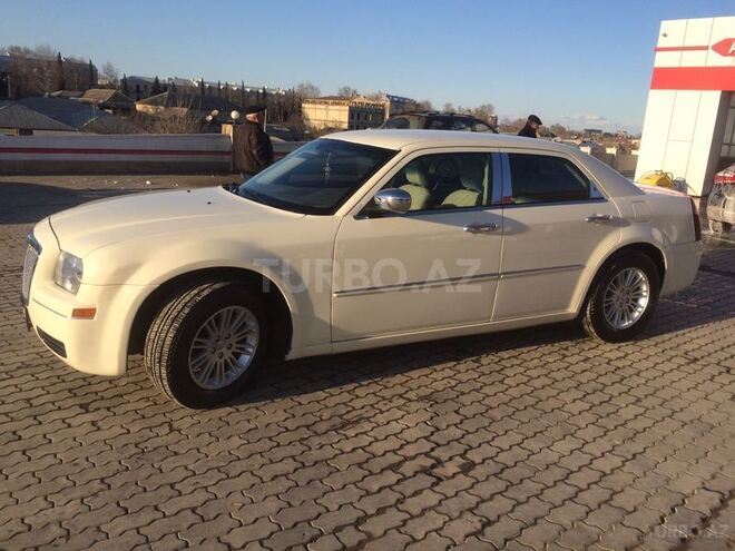 Chrysler 300C 2008, 115,000 km - 2.7 l - Gəncə