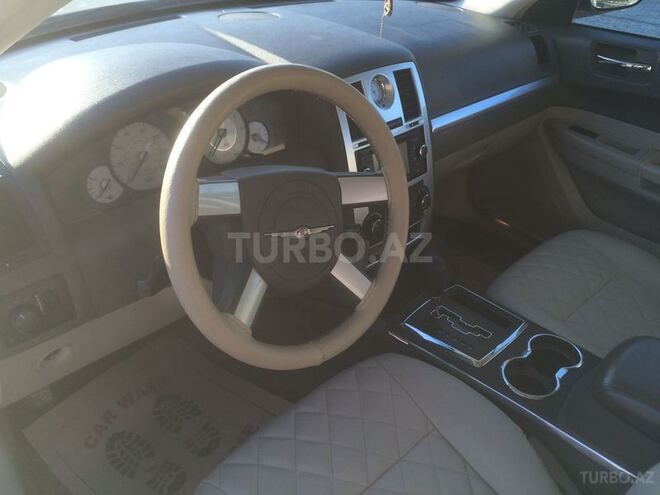 Chrysler 300C 2008, 115,000 km - 2.7 l - Gəncə
