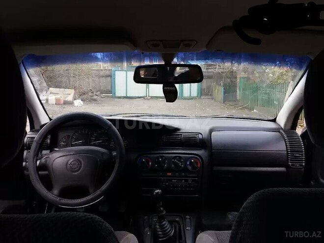 Opel Omega 1995, 320,000 km - 2.0 l - Bakı