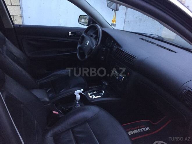Volkswagen Passat 2001, 150 km - 0.2 l - Biləsuvar