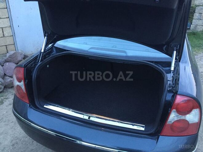 Volkswagen Passat 2001, 150 km - 0.2 l - Biləsuvar