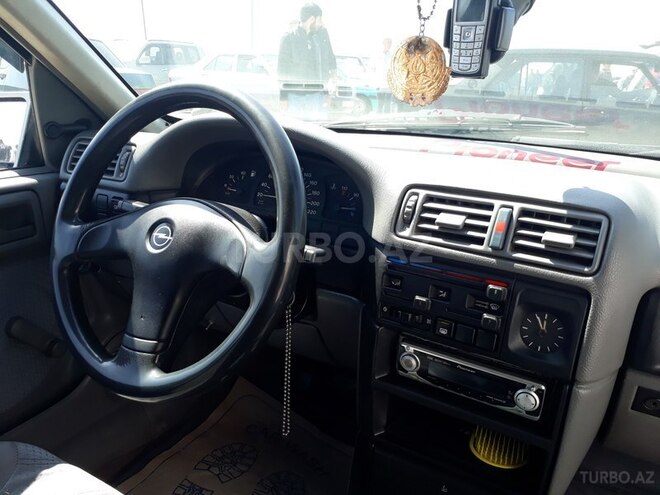 Opel Vectra 1992, 32,600 km - 2.0 л - Bakı