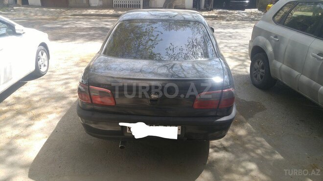 Opel  1995, 290,000 km - 2.0 l - Bakı
