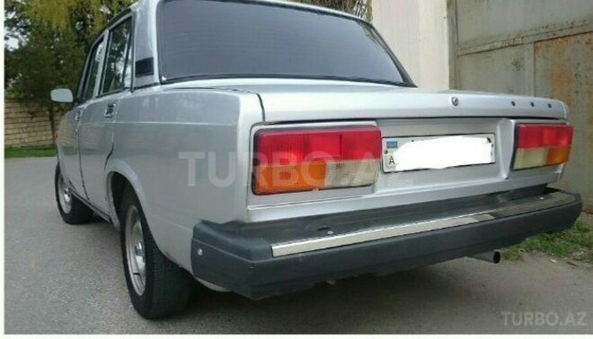 LADA (VAZ) 2107 2005, 85,000 km - 1.6 l - Quba