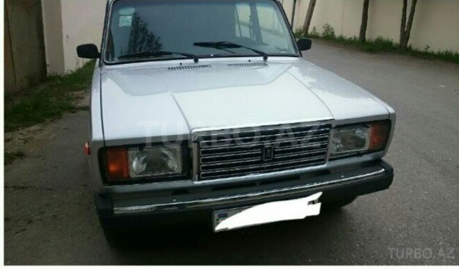 LADA (VAZ) 2107 2005, 85,000 km - 1.6 l - Quba