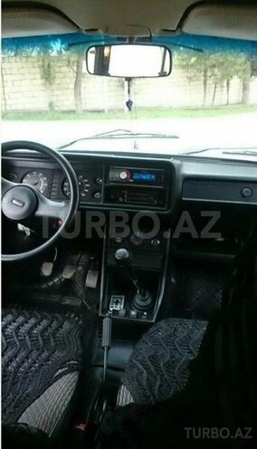 LADA (VAZ) 2107 2005, 85,000 km - 1.6 l - Quba