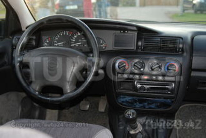 Opel Omega 1995, 320,000 km - 2.0 l - Bakı