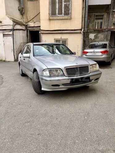 Mercedes C 180 2000, 326,000 km - 1.8 l - Bakı
