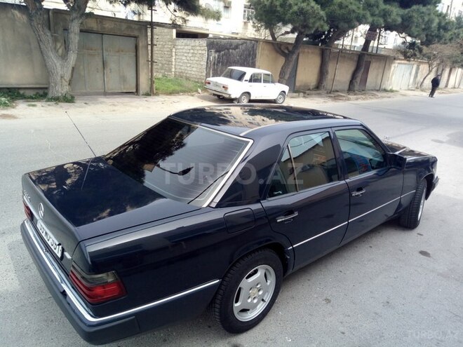 Mercedes E 200 1992, 310,000 km - 2.0 l - Bakı