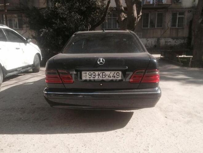 Mercedes E 240 2001, 230,000 km - 2.4 л - Bakı