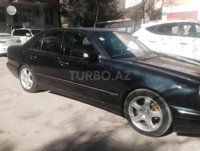 Mercedes E 240 2001, 230,000 km - 2.4 л - Bakı