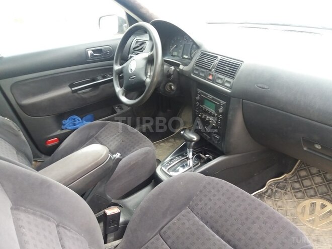 Volkswagen Golf 2002, 240,000 km - 2.0 l - Bakı
