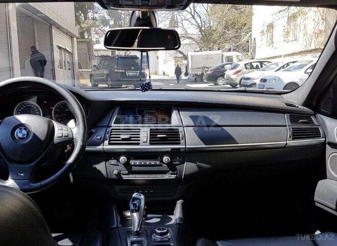 BMW X6 M 2011, 122,000 km - 4.4 l - Bakı