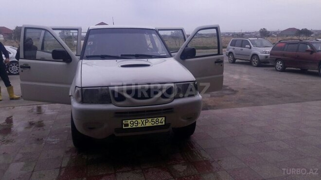 Nissan Terrano 2000, 80,000 km - 3.2 l - Bakı
