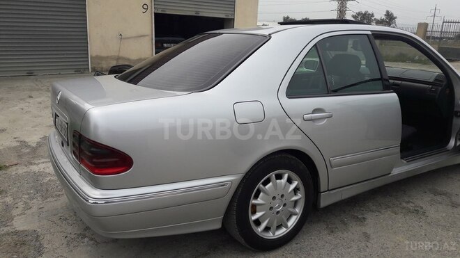 Mercedes E 220 1999, 444,002 km - 2.2 л - Bakı
