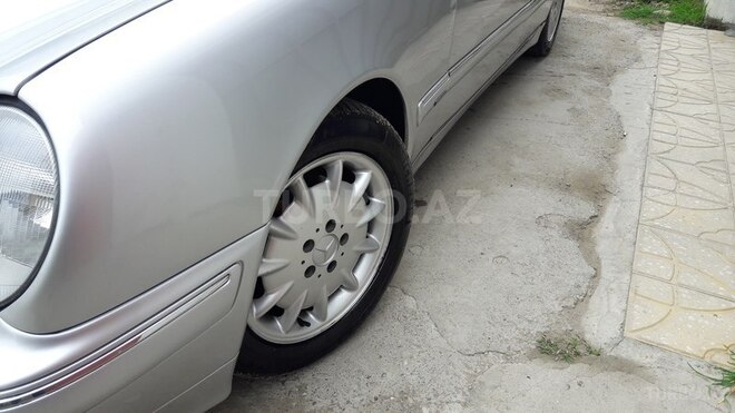 Mercedes E 220 1999, 444,002 km - 2.2 л - Bakı