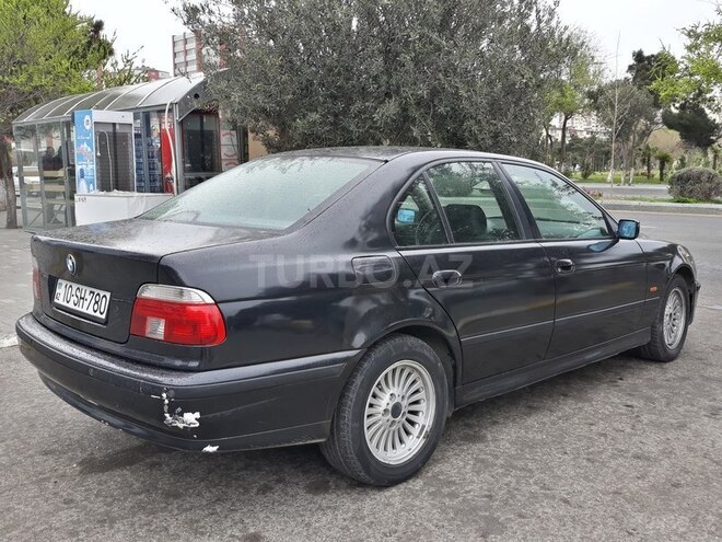BMW 528 1996, 280,000 km - 2.8 l - Sumqayıt