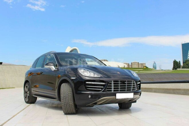 Porsche Cayenne Turbo 2011, 57,000 km - 4.8 l - Bakı