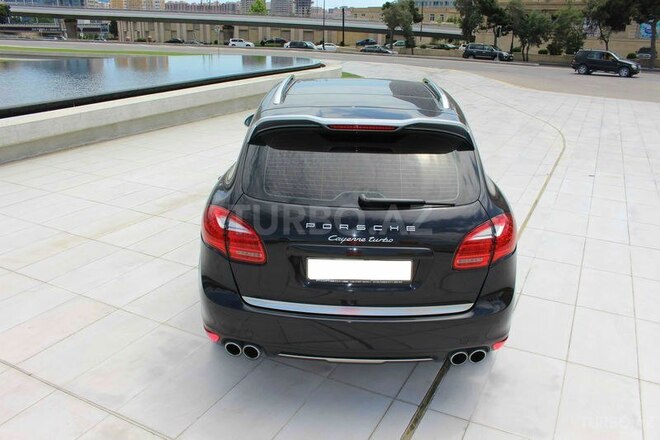 Porsche Cayenne Turbo 2011, 57,000 km - 4.8 l - Bakı