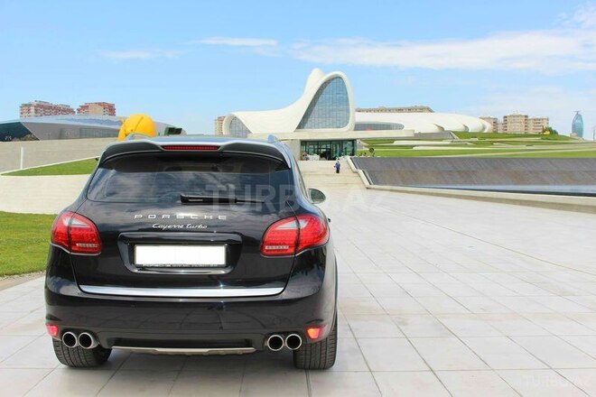 Porsche Cayenne Turbo 2011, 57,000 km - 4.8 l - Bakı