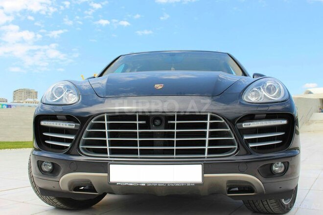 Porsche Cayenne Turbo 2011, 57,000 km - 4.8 l - Bakı