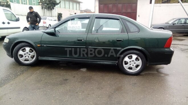 Opel Vectra 1999, 285,000 km - 2.0 l - Bakı