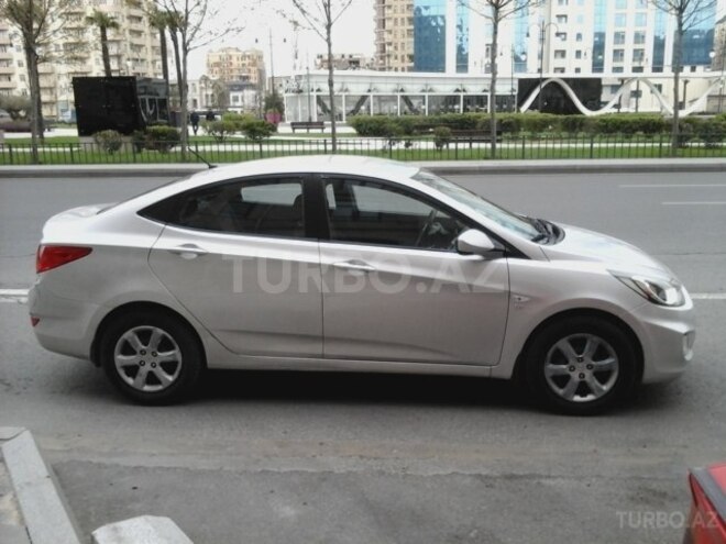 Hyundai Accent 2013, 70,300 km - 1.6 l - Bakı