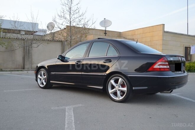 Mercedes C 230 2006, 101,000 km - 2.5 l - Bakı