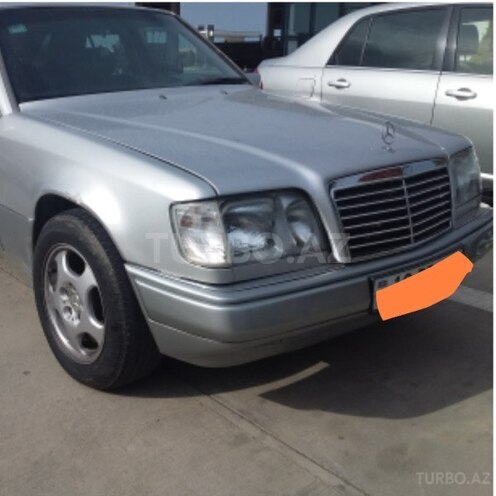 Mercedes E 220 1995, 485,236 km - 2.2 l - Bakı