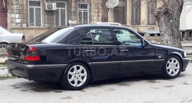 Mercedes C 180 1998, 233,000 km - 2.4 l - Bakı
